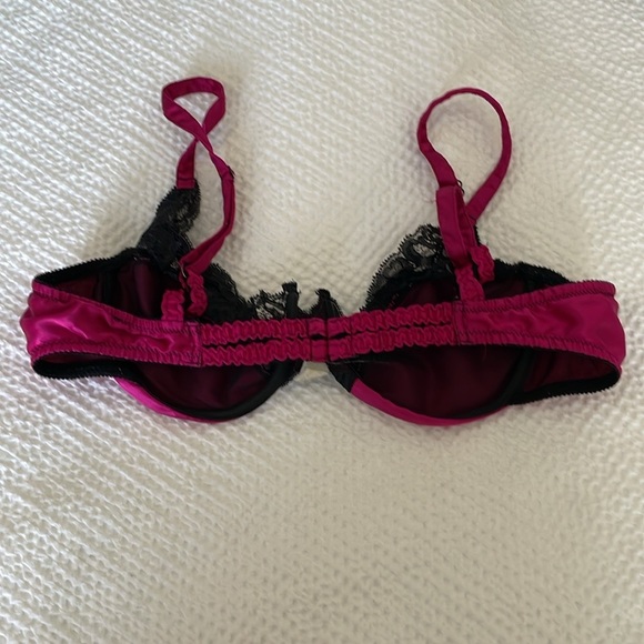 EUC Vintage Victorias Secret Satin and Lace Gold Label 90’s pink/black b… - Picture 2 of 4